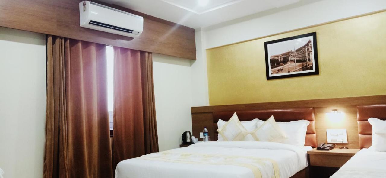 Hotel Crystal Luxury Inn- Bandra Мумбаи Экстерьер фото
