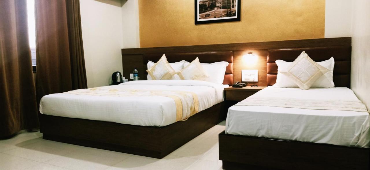 Hotel Crystal Luxury Inn- Bandra Мумбаи Экстерьер фото