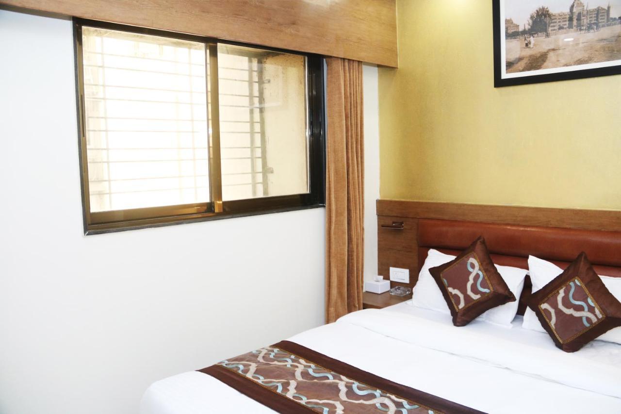 Hotel Crystal Luxury Inn- Bandra Мумбаи Экстерьер фото